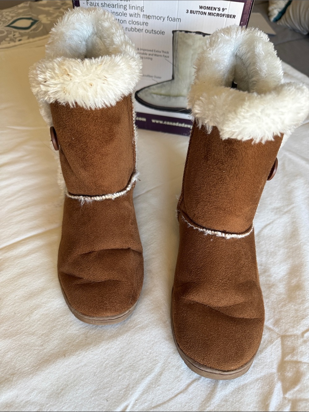 Dawgs Womens Chestnut Brown Faux-Suede Button Snow Boots with Cream Faux-Fur Cuf